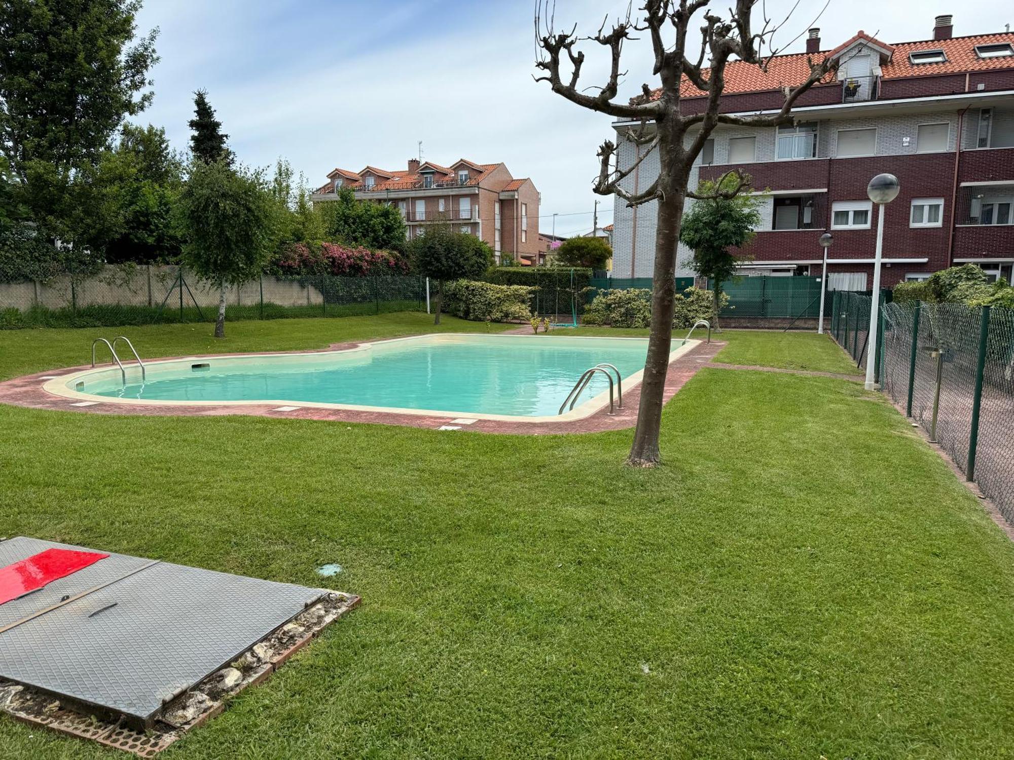 Apartmán Garaje Y Piscina Comunitaria! Suances Exteriér fotografie
